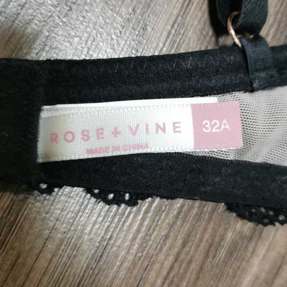 Rose + Vine Black & Pink Lace Push Up Bra, 32A - Picture 3 of 3